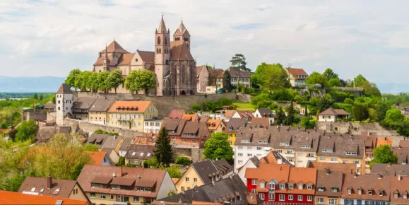 Explore quaint towns along the Rhine