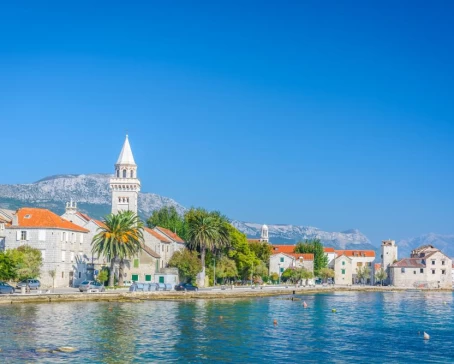 Enjoy the beauty of the Mediterranean