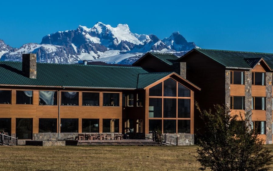 hotel rio serrano patagonia chile