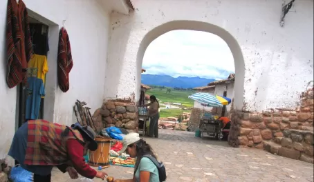 Practicing how to bargain in Chinchero