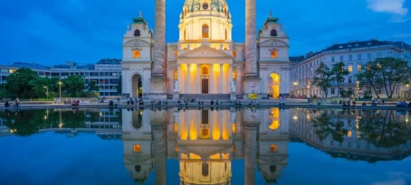 Admire beautiful evening lights of Vienna