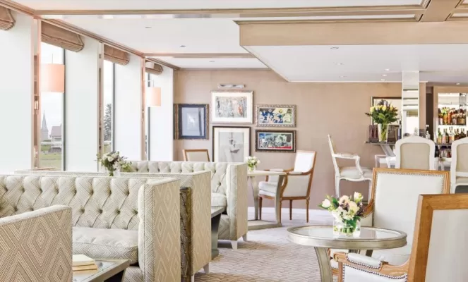 Blue Danube Lounge