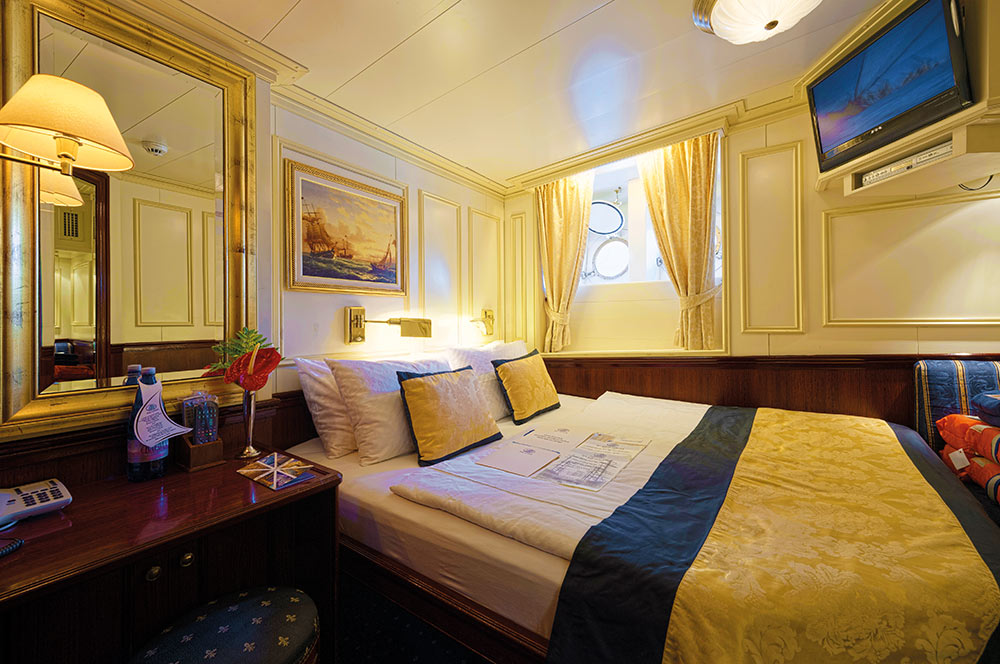 royal clipper cruise ship cabins