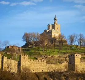 Wander around the charming region of Veliko Tarnovo