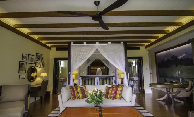 Deluxe Suite