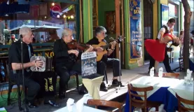 Musico y Tango en La Boca!