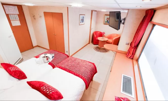 MS Rhone Princess Main Deck Suite