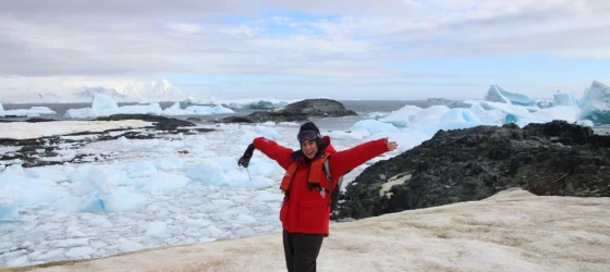 Continental Landing in Antarctica