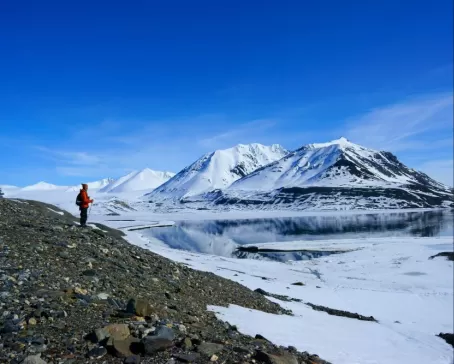 Hiking in Spitsbergen
