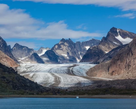 Stunning landscapes in Prince Christian Sound