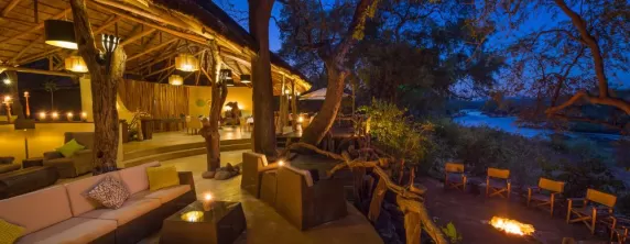 Experience the natural luxury of Mkulumadzi Lodge