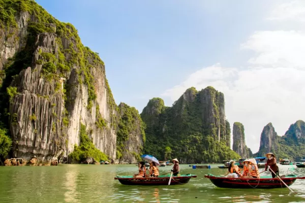 Explore Vietnam's Ha Long Bay
