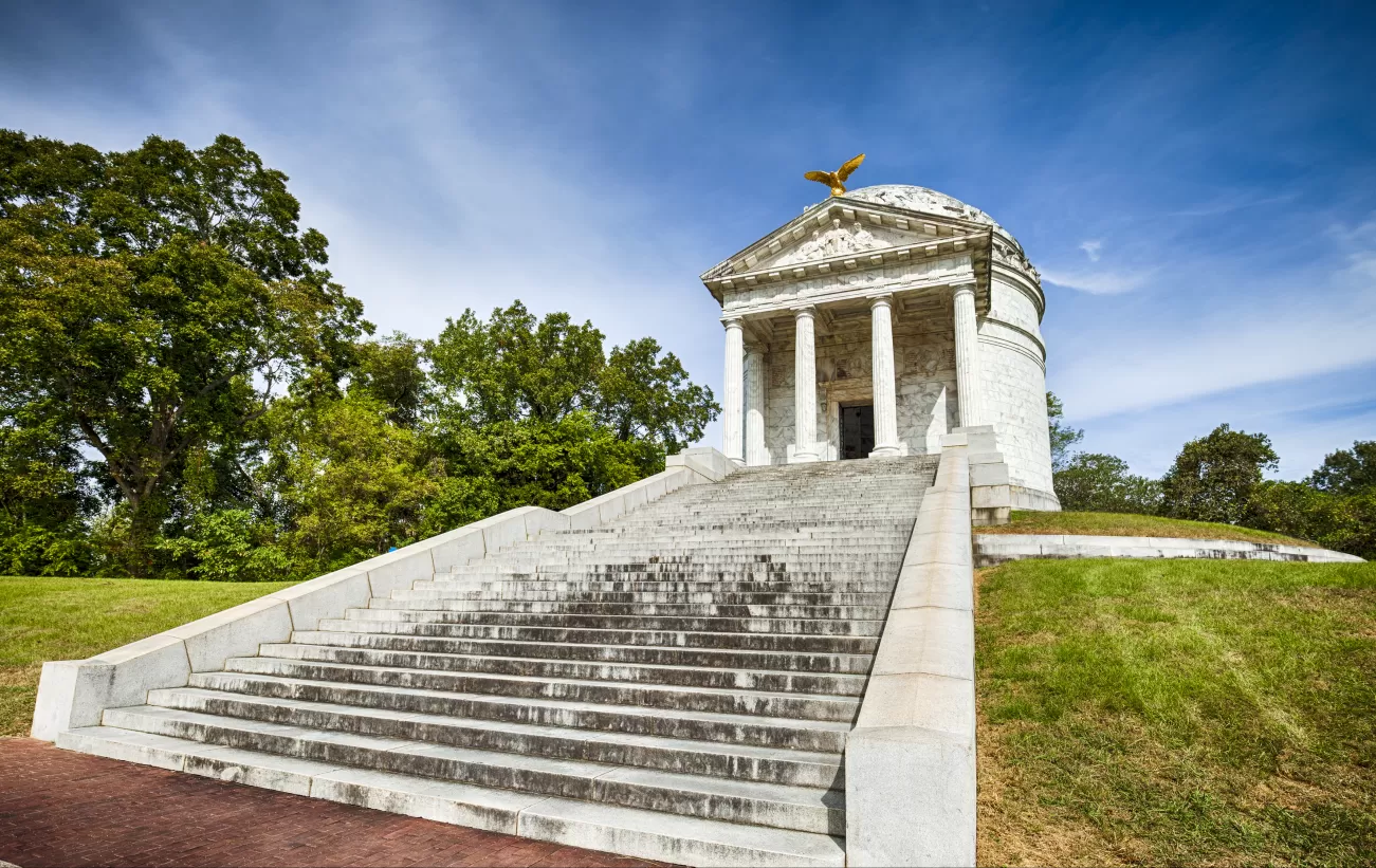 View monuments from the Civil War in Mississippi