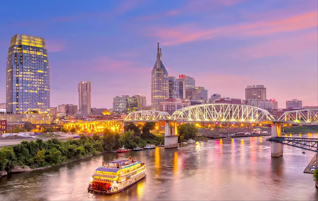 Explore historic Nashville, Tennessee