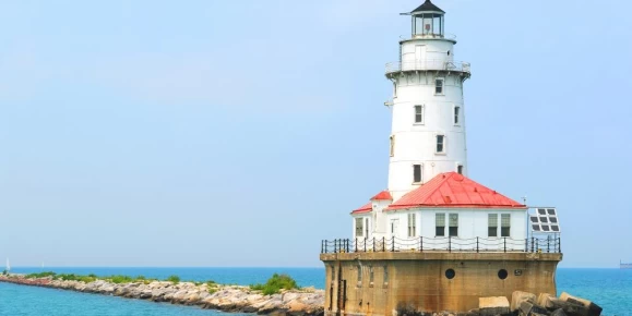 Look for the lighthouses of the Great Lakes