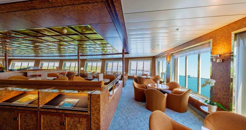 Heritage Adventurer Prices, Itineraries, Photos, Deck Plans, Cabins