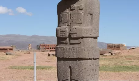 Tihuanaco Statue