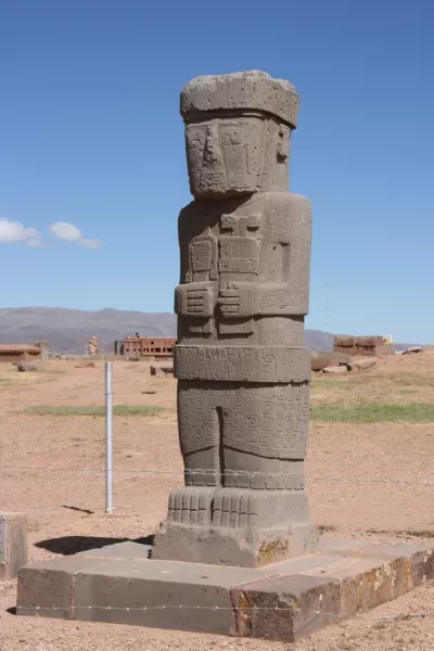 Tihuanaco Statue