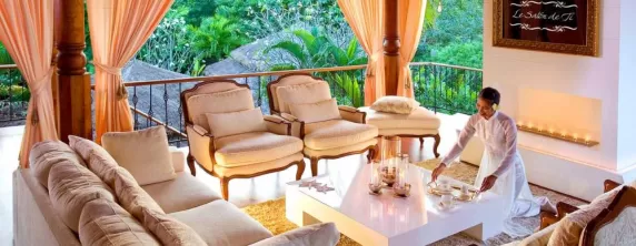 The Lounge