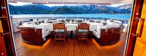 Aqua Mare Dining Area
