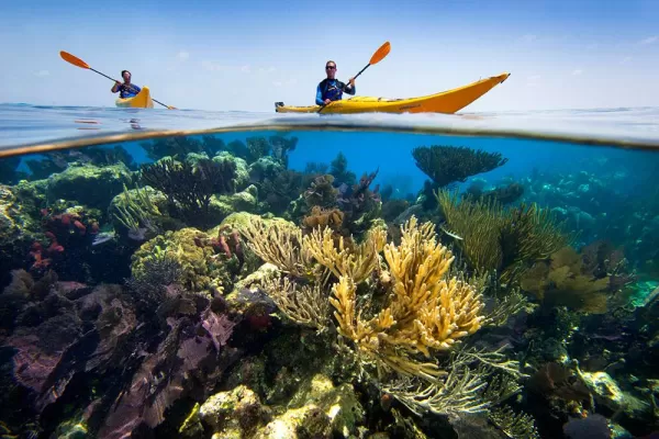 Sea Kayaking at wonderful Belize Reef