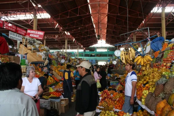 Miraflores market