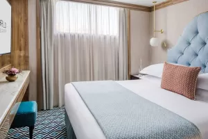 Deluxe cabin in S.S Sao Gabriel