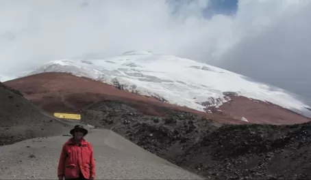 Cotopaxi: Coming down from Base Camp on jelly legs