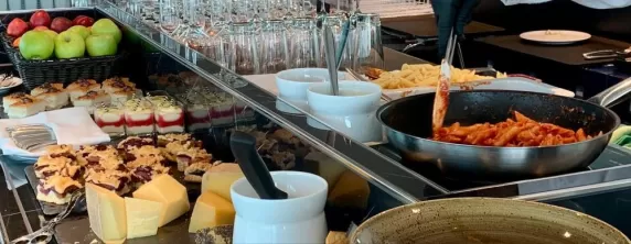 Sakara Dining