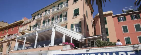Hotel Beach Front