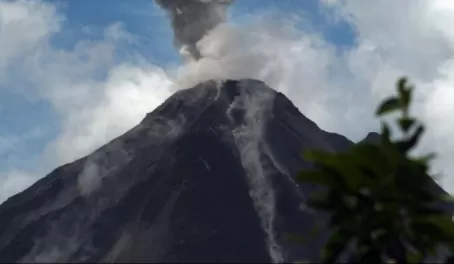 One of the many Arenal eruptions--BANG!!!THUNDER!!BOOM!!