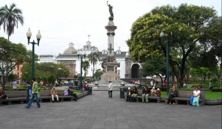 Sunday in the Plaza de Independencia in Quito