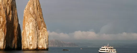 Crusing the Galapagos islands
