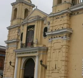 One of the many architecturally beautiful churches in Lima