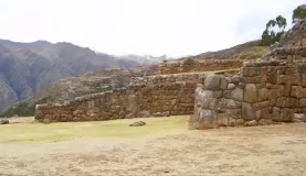 Travel in the Inca valley, there are remains everywhere.
