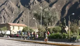 The Inca valley is a combination of old and new. 