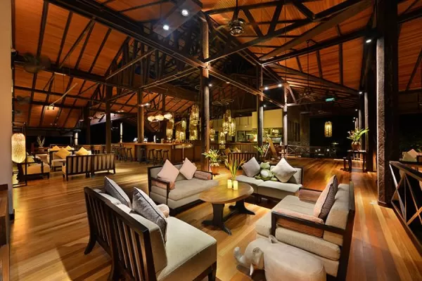 Borneo Rainforest Lodge - Lobby Area