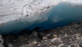 Blues of the glacier