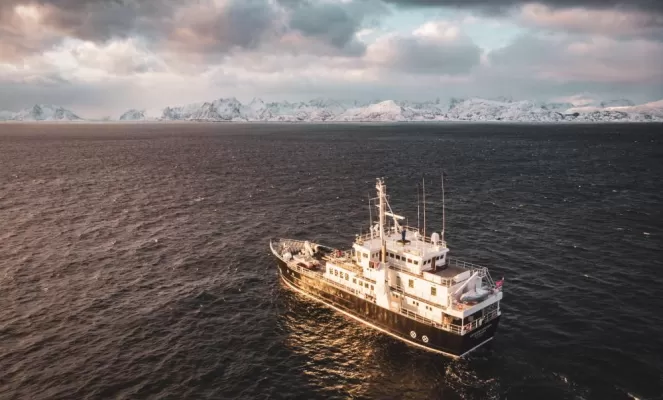 MV Explorer - High-end Small Svalbard Cruise Ship