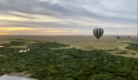 Hot air balloon safari - Serengeti National Park