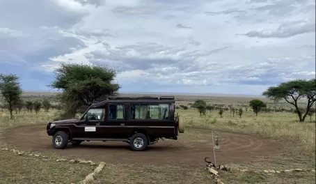 Tanzania Safari Vehicle