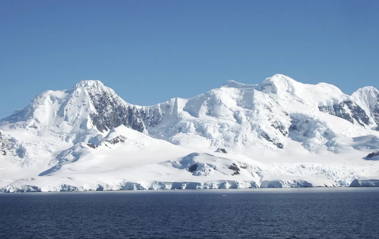 Spotting the continent of Antarctica 