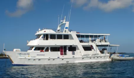 Cruise the Galapagos Archipelago aboard the Estrella del Mar