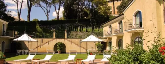 Hotel Swimming Pool