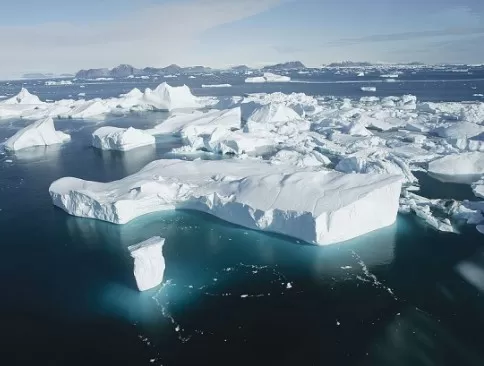 Cruise iceberg laden waters