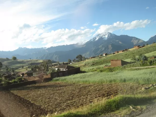 Drive Ollantaytambo to Cusco