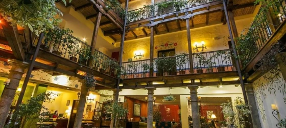 La Casona de la Ronda Hotel Patio