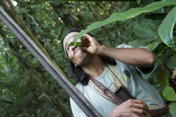 Eme shows us how to call a toucan
