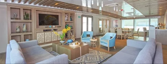 Panoramic Lounge