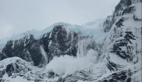 Glaciar Frances - watching avalanches!